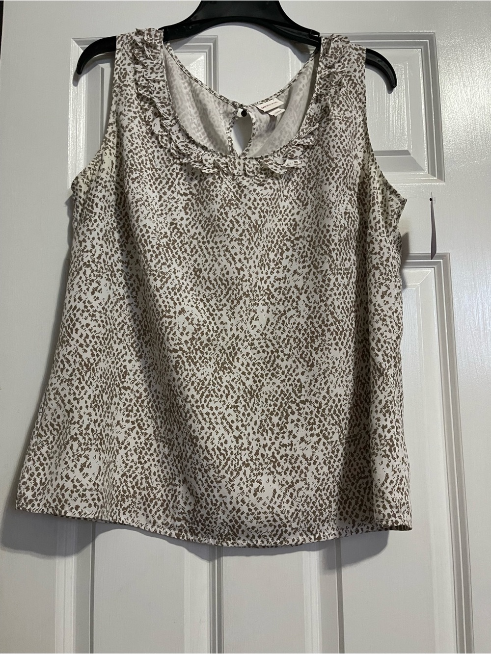 Merona Cream and Beige Ruffle Scoop Tank